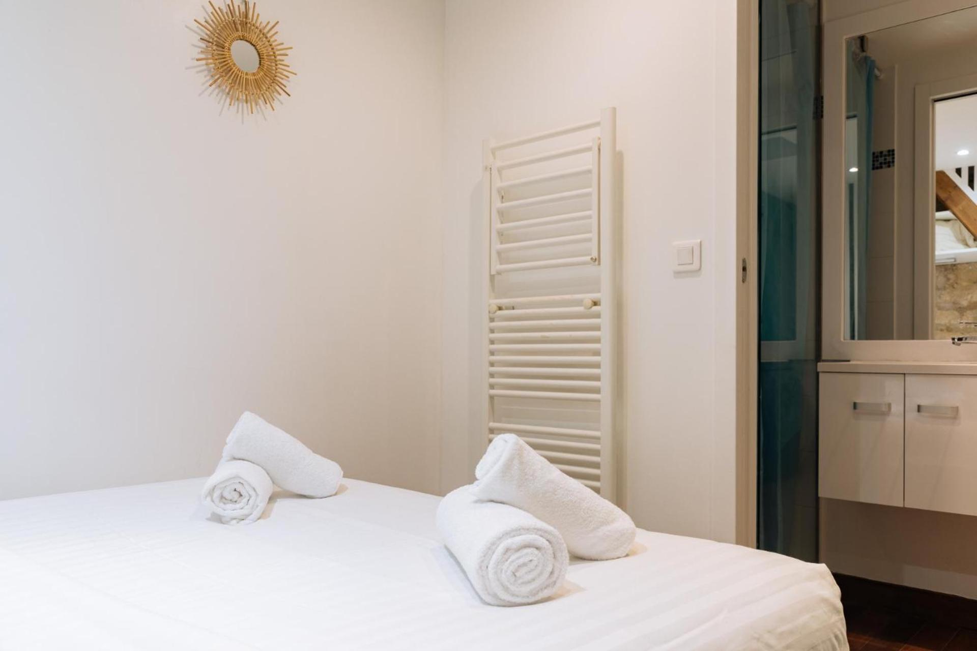 Modern 1 Bedroom Apartment near Eiffel Tower Paris Exterior foto
